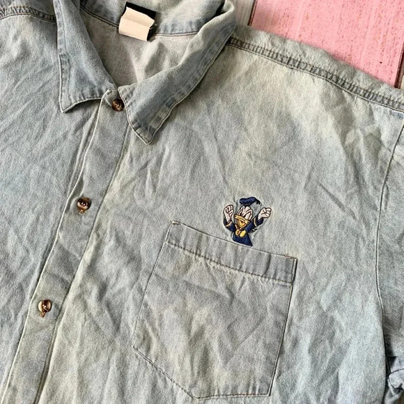 Donald Duck Disney Vintage 90s denim button down shirt - Picture 4 of 11